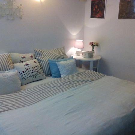 Optimist Split Apartment Bagian luar foto