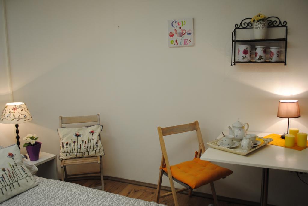 Optimist Split Apartment Bagian luar foto
