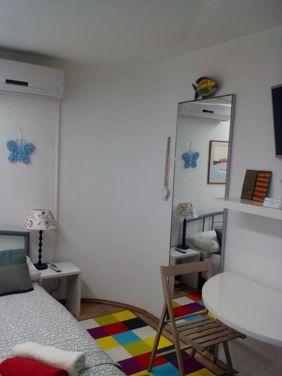 Optimist Split Apartment Bagian luar foto