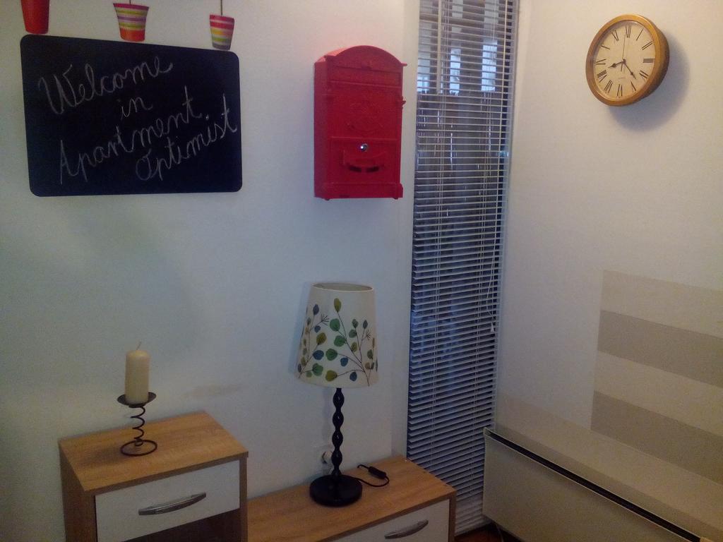 Optimist Split Apartment Bagian luar foto