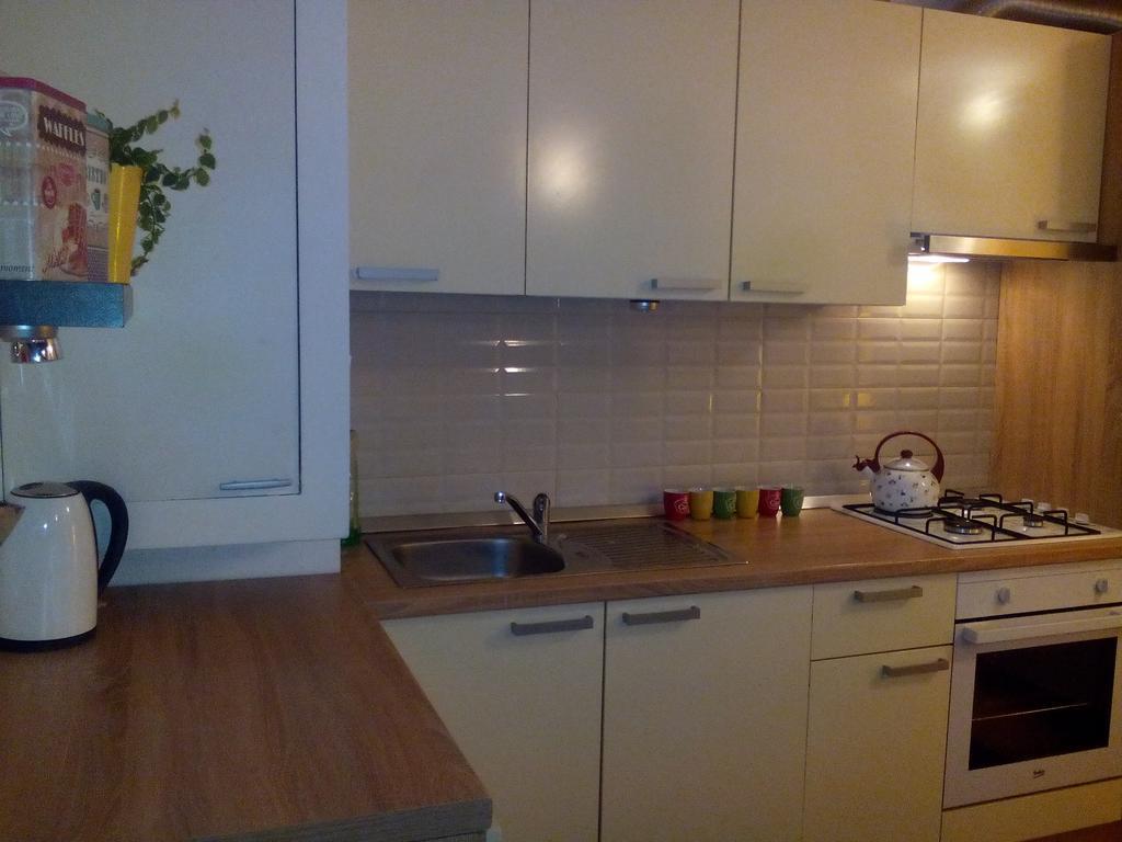 Optimist Split Apartment Bagian luar foto