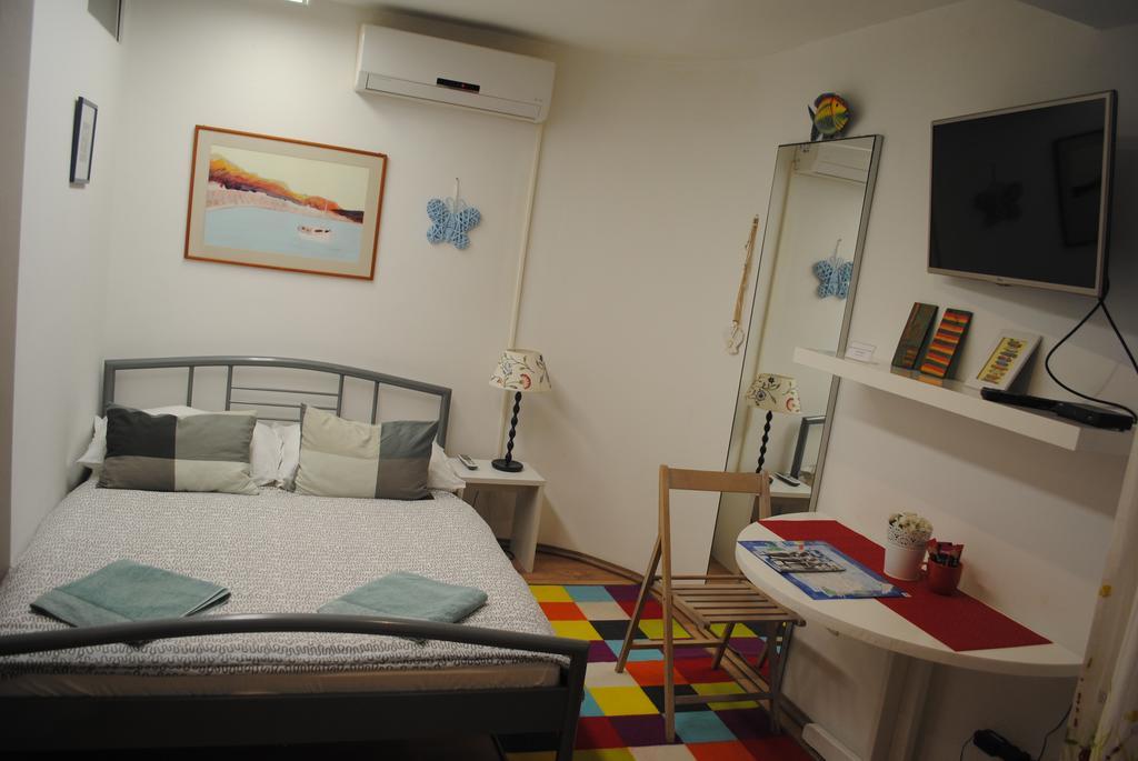Optimist Split Apartment Bagian luar foto