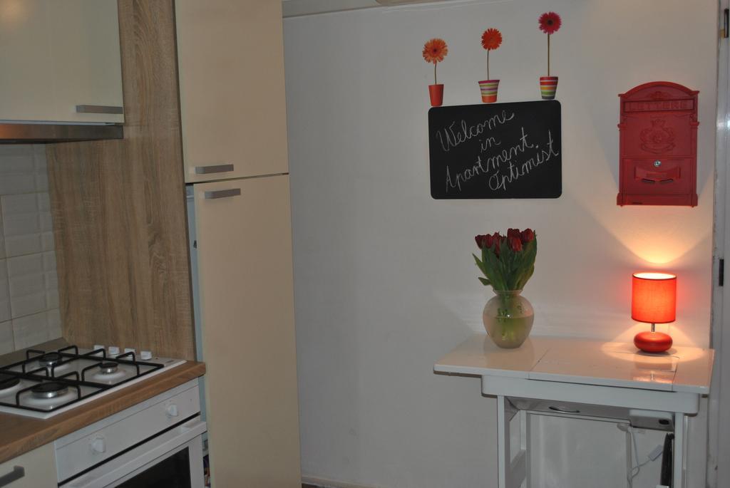 Optimist Split Apartment Bagian luar foto
